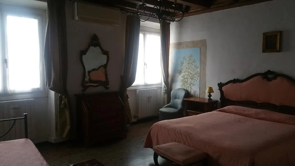 Palazzo Camozzini Apartments ヴェローナ