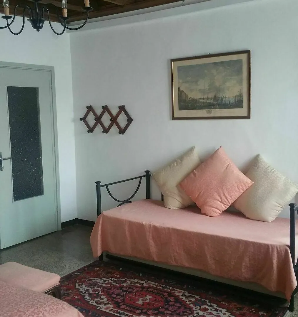 Palazzo Camozzini Apartments ヴェローナ 0*,  イタリア