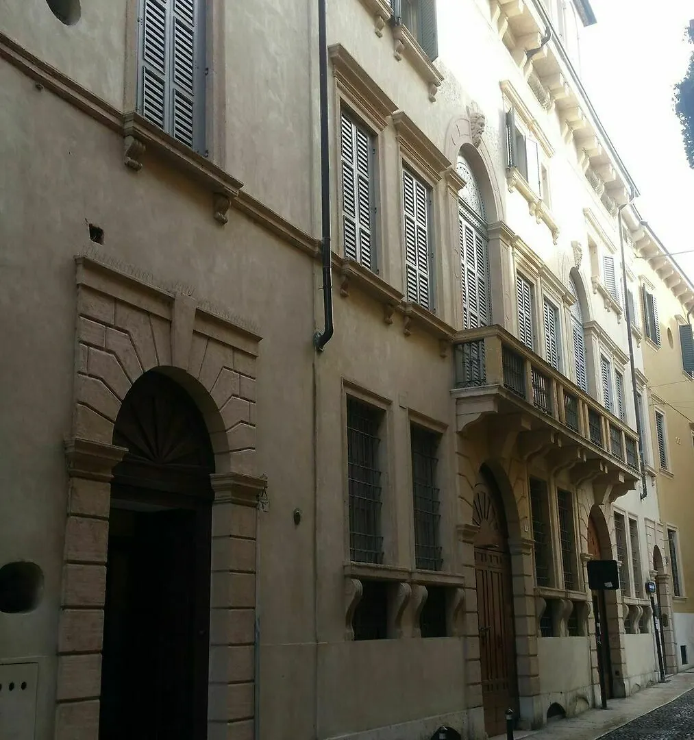 Palazzo Camozzini Apartments Werona